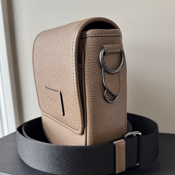 Coach Brown Leather Men's Messenger Bag like new! - Picture 5 of 17